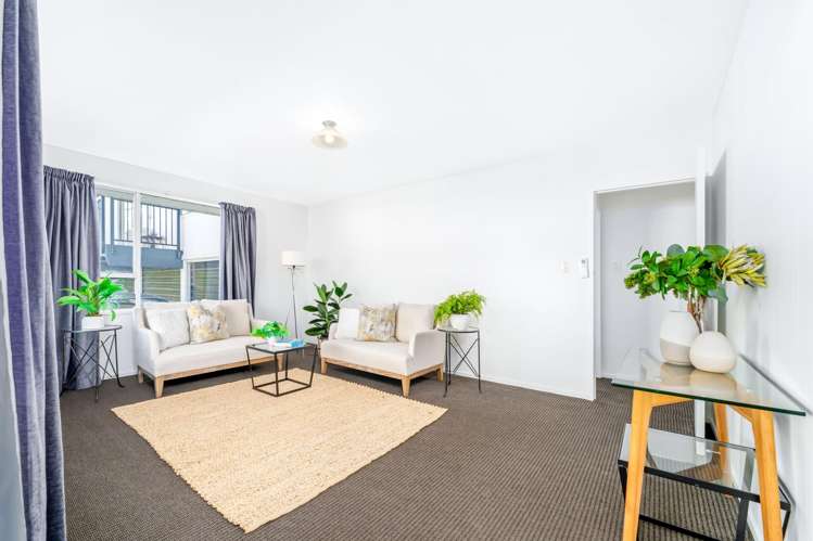 2/54 Devon Street Sydenham_6