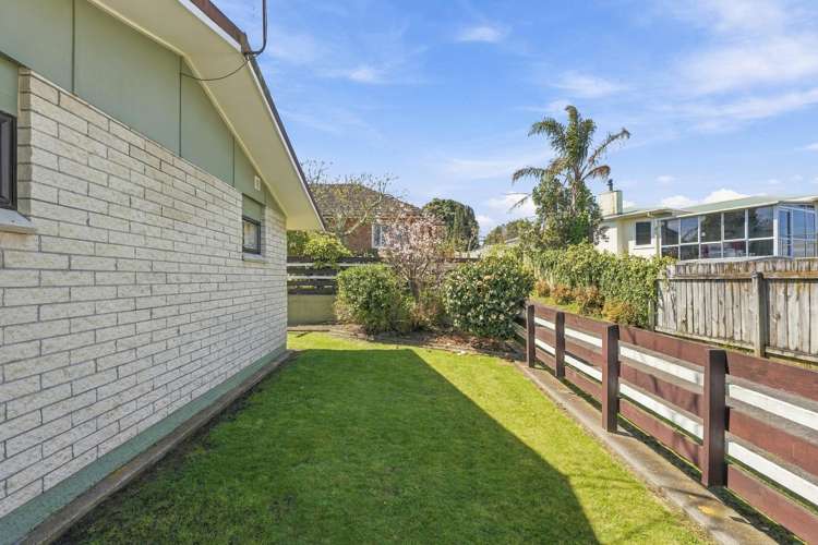 8b Lincoln Road Springvale_15