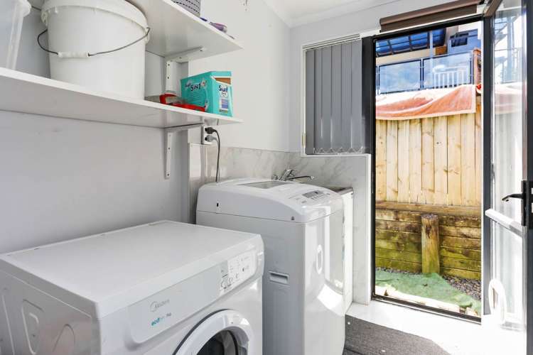 54 The Enclave Totara Heights_18