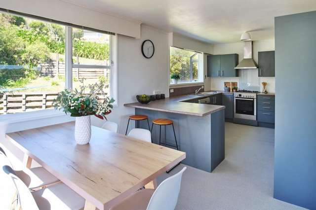 208 Helston Road Paparangi_3