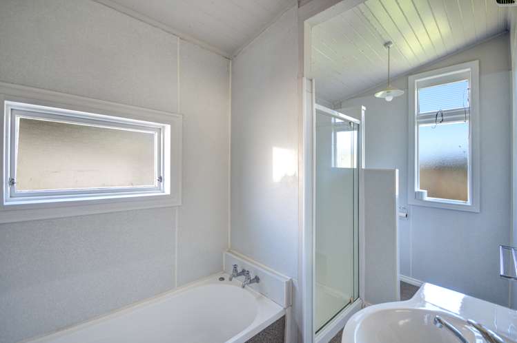 95 Barr Street Kenmure_13