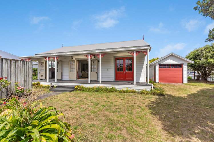 1 Eruini Street Waikanae Beach_20