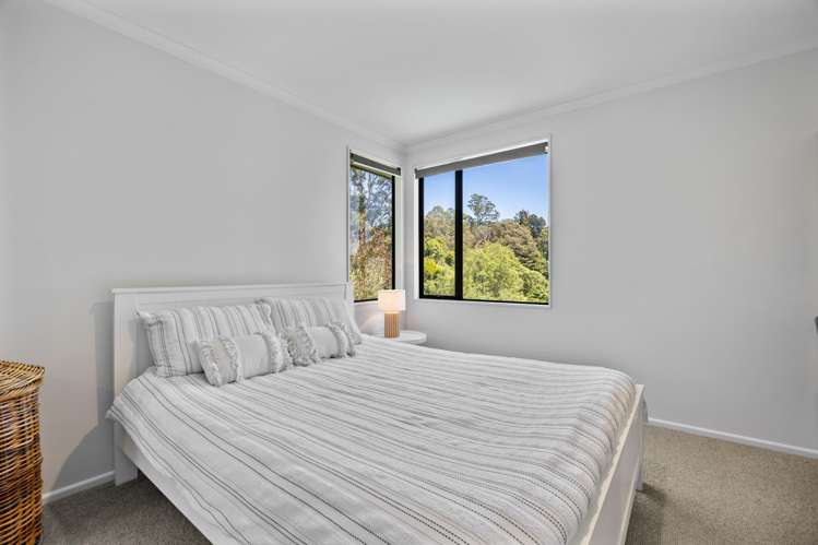 15 Laval Heights Britannia Heights_14