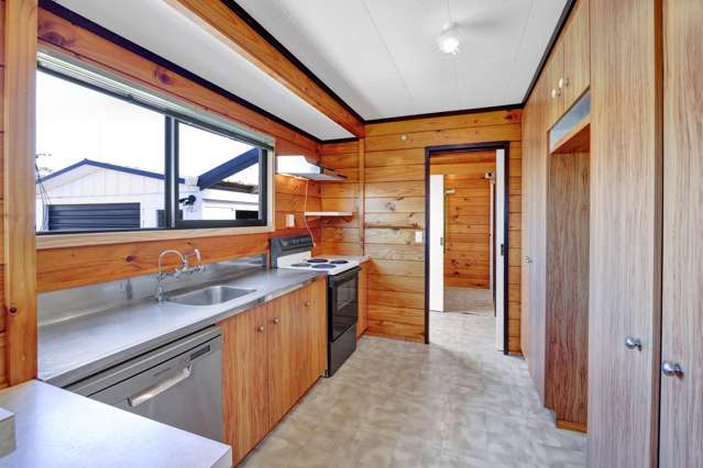 11 Heather Lea Hawera_4