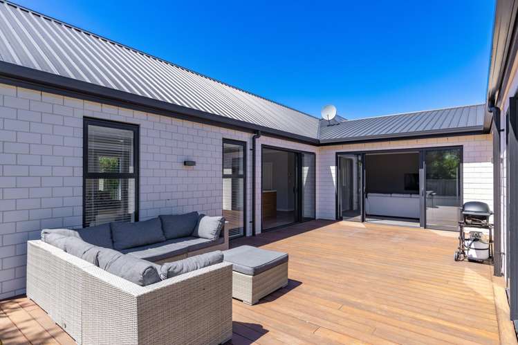 33 Blackmore Place Springlands_34