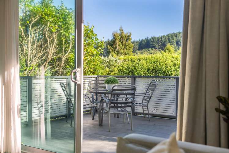 47 Korokoro Road Korokoro_10