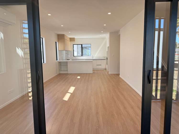 24 Glenmore Road Sunnyhills_8