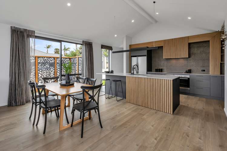 46 Weir Crescent Onerahi_5