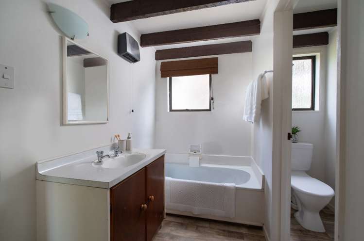 15b Te Hatepe Avenue Taupo_9