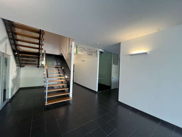 60b/60B Rockfield Road Penrose_1