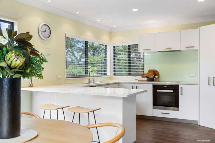 43 Emlyn Place Torbay_6