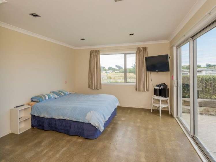 183 Park Avenue Waitarere Beach_5