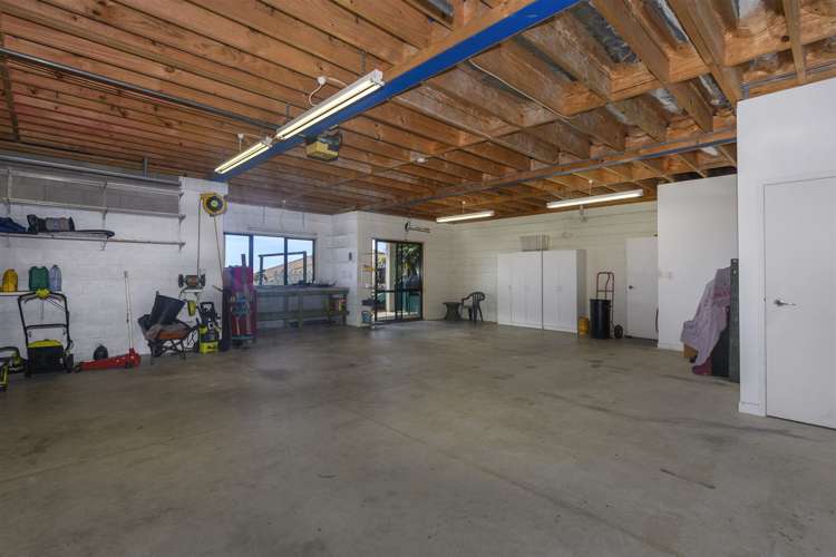 25 Aurora Avenue Welcome Bay_15