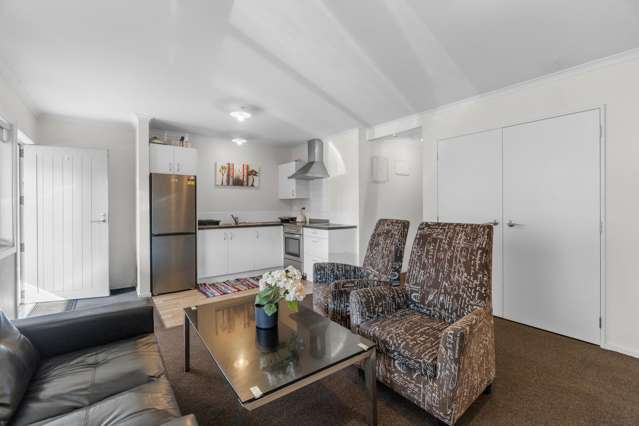 2/44 Lorne Street Melville_2