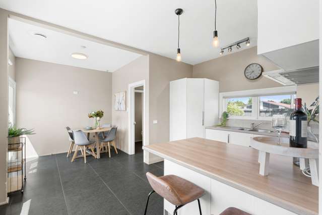 108 Teesdale Street Burnside_1