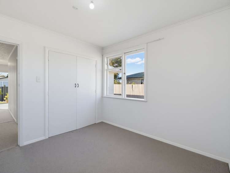 18 Wyatt Cres Onekawa_8