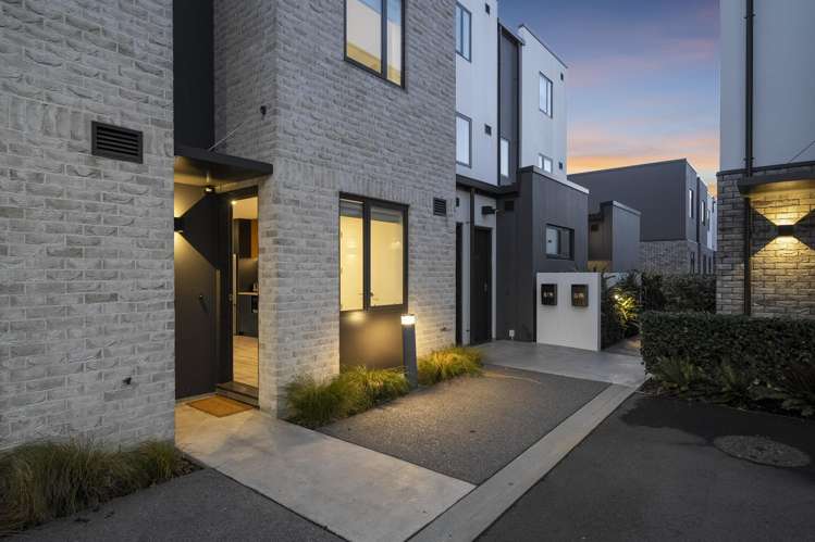 9/191 Cashel Street_3