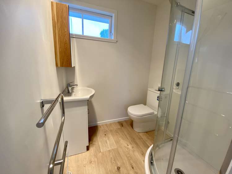 2 Aronui Terrace Kelston_6