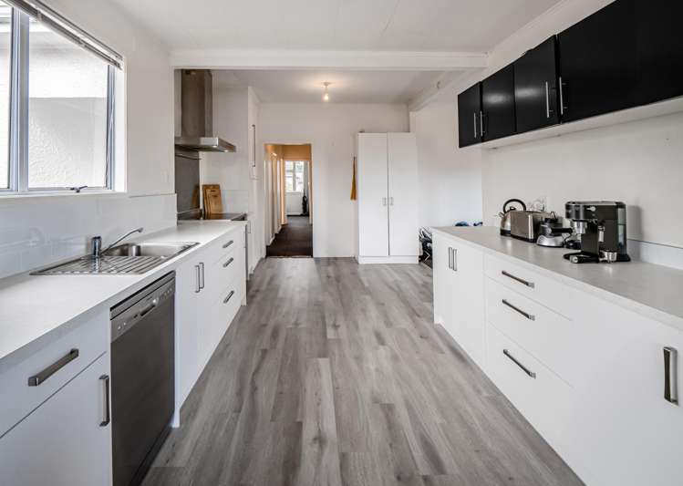 15A Queens Road Glen Avon_9