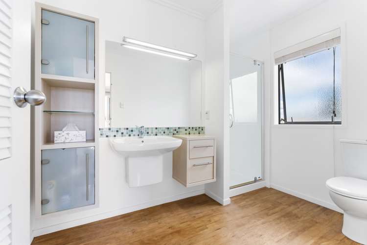 196 Levers Road Matua_11