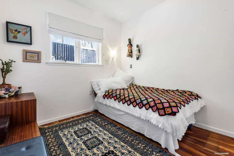 135 Glengarry Road Glen Eden_11