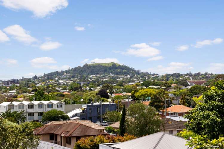 1/6 Eden View Road Sandringham_8