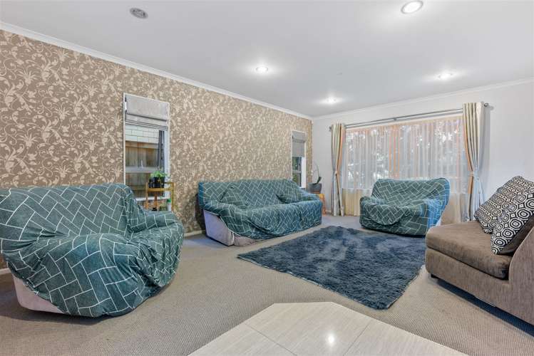 77 Valderama Drive Flat Bush_7