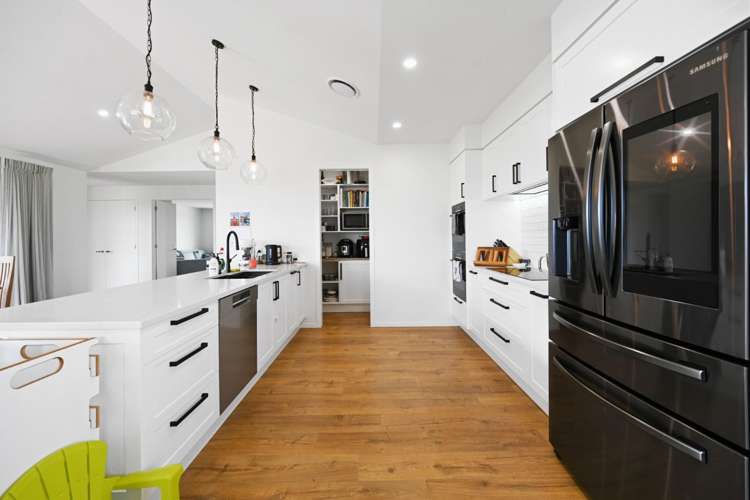 402 Lake Road 2610_3