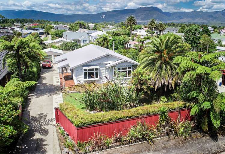 75 Peel Street Westport_19