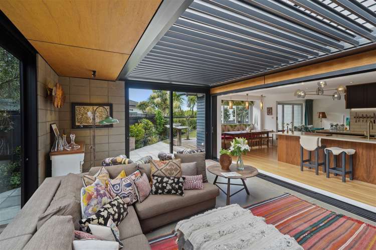 42 Whitfield Street Sumner_13