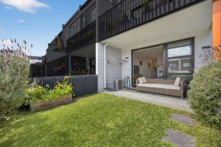 274 Hobsonville Point Road Hobsonville_12