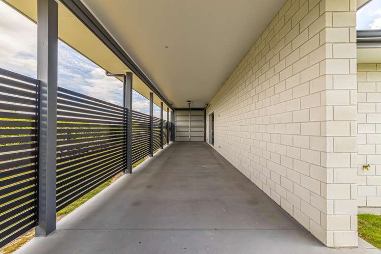 15 Alan Livingston Drive Cambridge_25