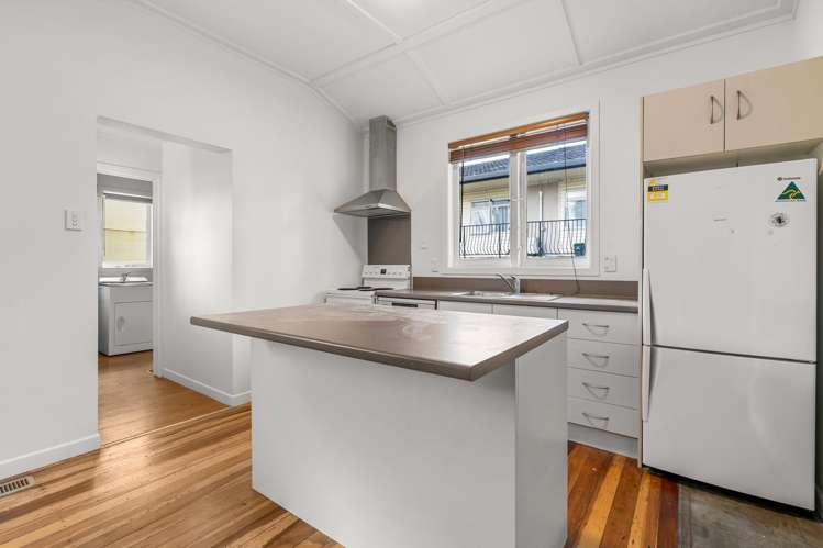 11 Fow Street Hamilton Central_12