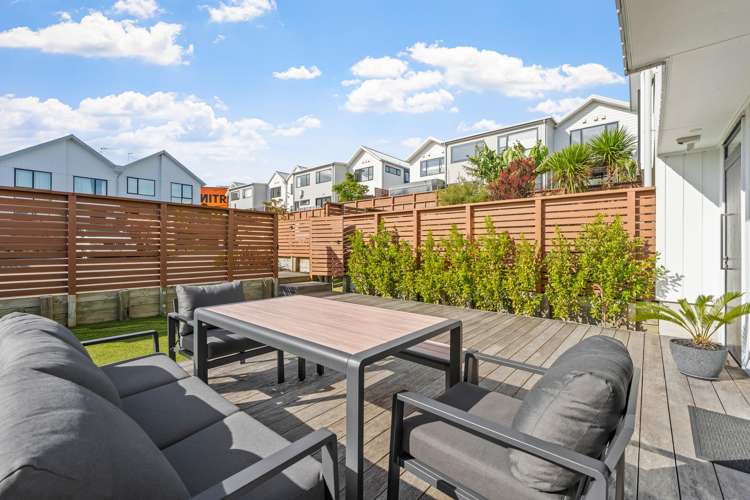 10 Orca Drive Stanmore Bay_8