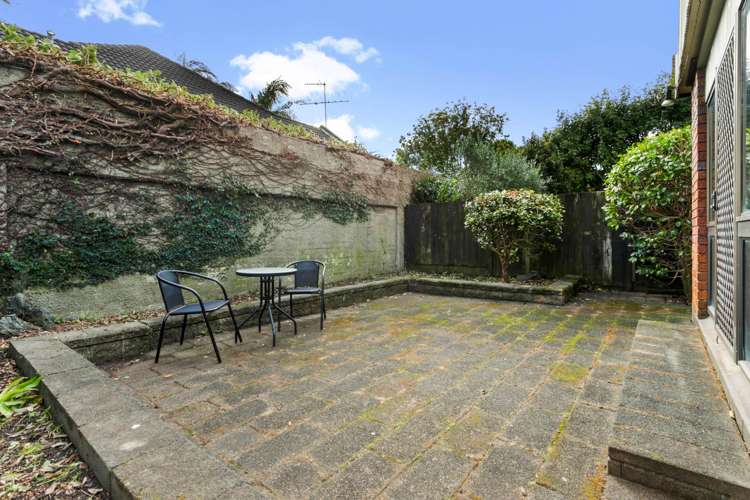 24 Springwood Place Mount Eden_13