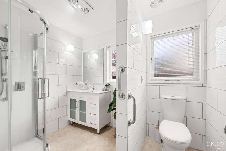 27 Penrose Street Woburn_12