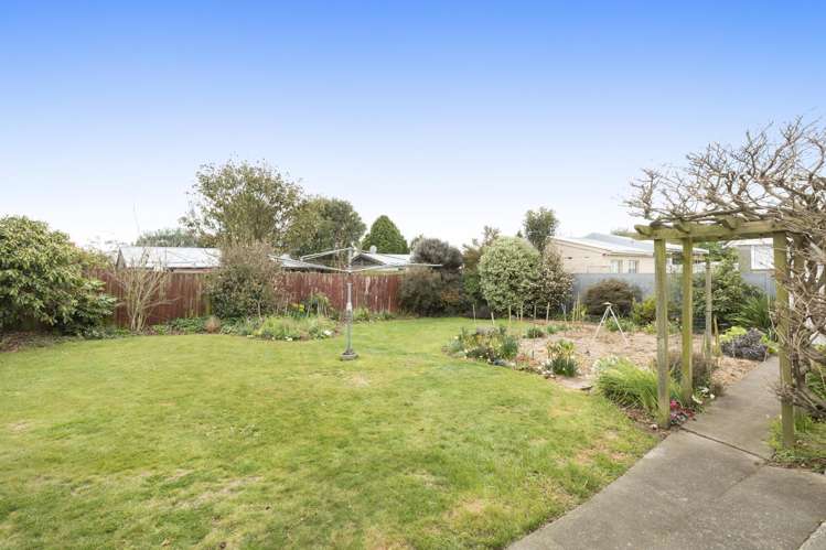 4 George Street Rolleston_8
