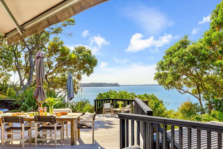 2 Okewa Road Titirangi_0