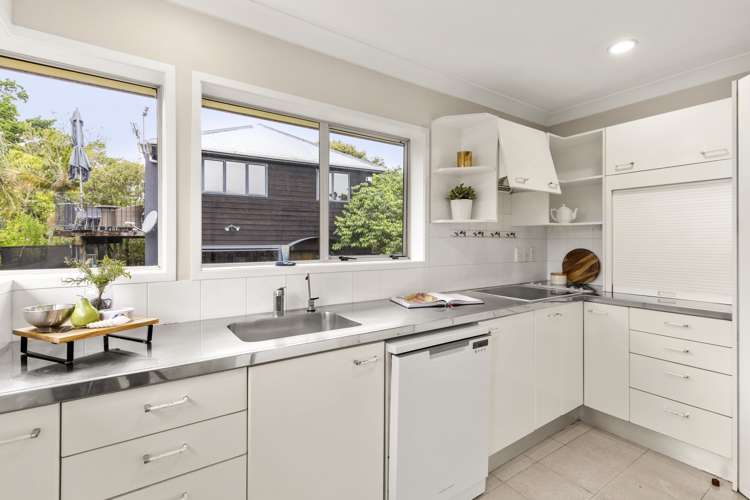 2/42 Armein Road Panmure_6