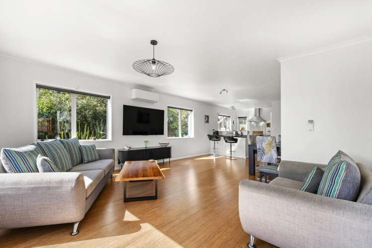 25 Manukau Road Raglan_10