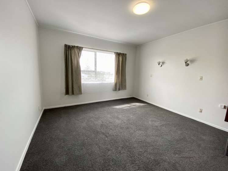 2/2 Northall Road New Lynn_6