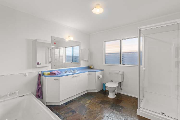 10 Cedar Drive Paraparaumu Beach_13