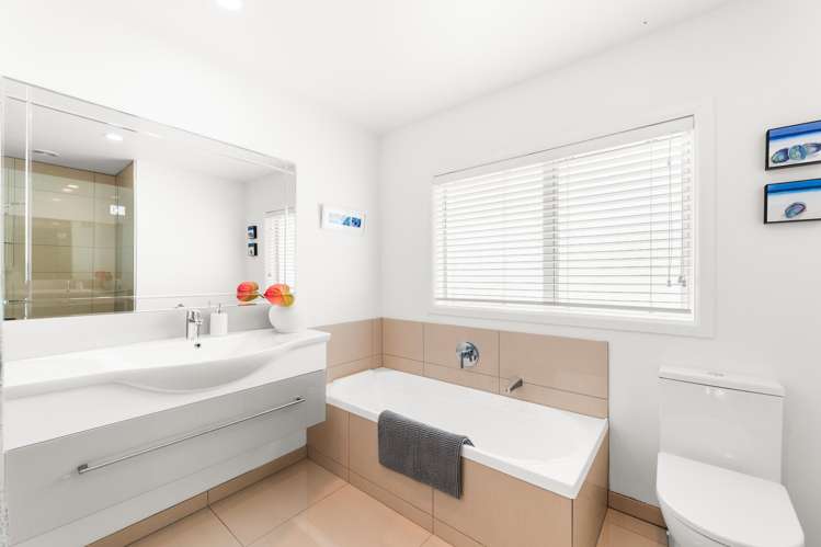 42 Ramsgate Terrace Mairangi Bay_17