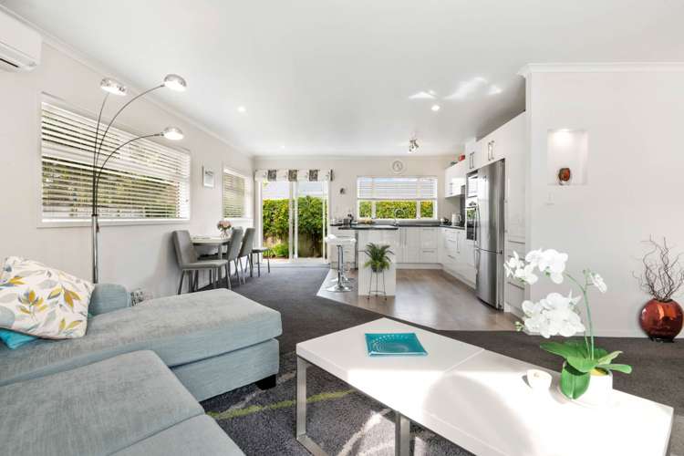 7 Annalise Place Orewa_9