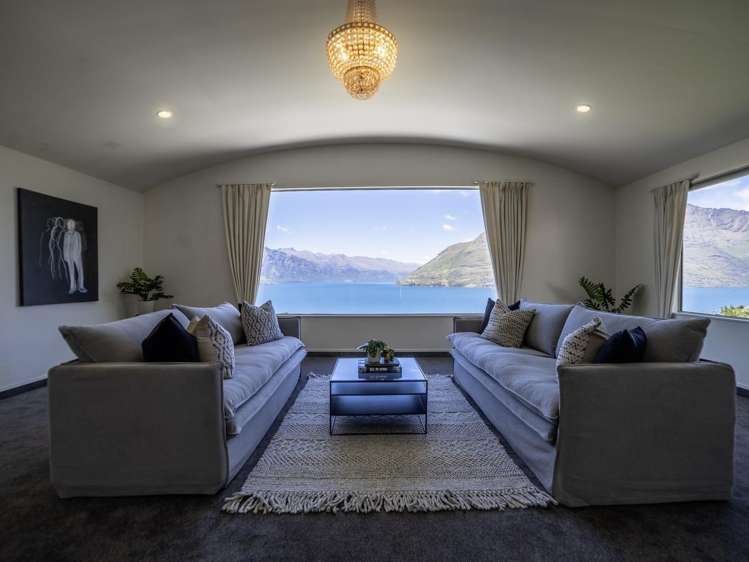 3B & C Strawberry Lane_3