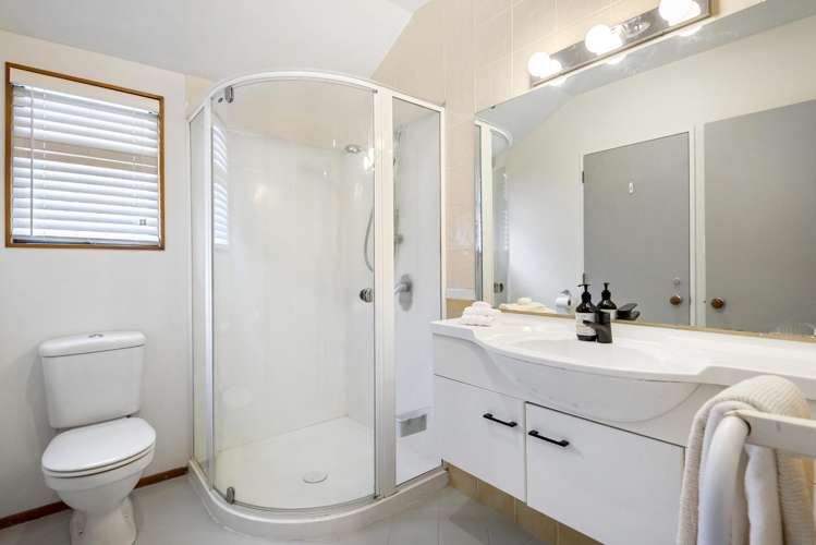 24A Seaview Avenue Northcote Point_22