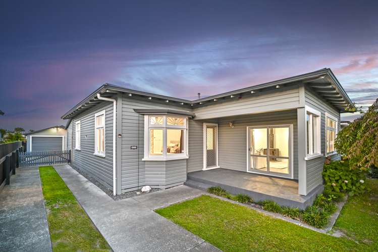 810 Queen Street East Parkvale_17