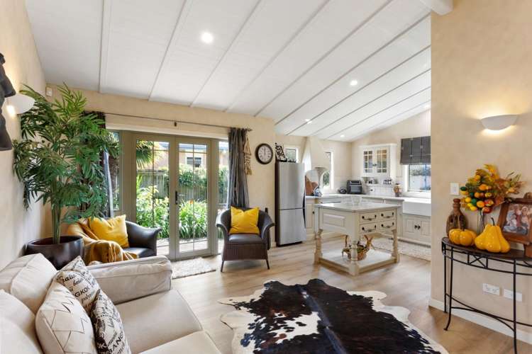 31 Santa Barbara Drive_0