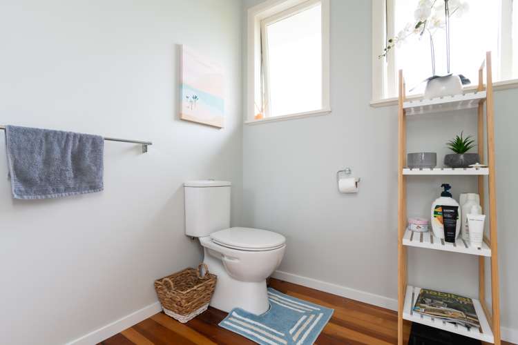 2 Croxley Place Terrace End_10