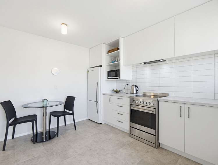 56a Rowan Avenue Aranui_13